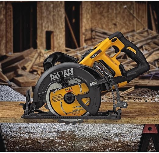 Dewalt 60V Max Flexvolt 7-1/4" Worm Drive Style Saw Kit avec 1 batterie, chargeur et sac