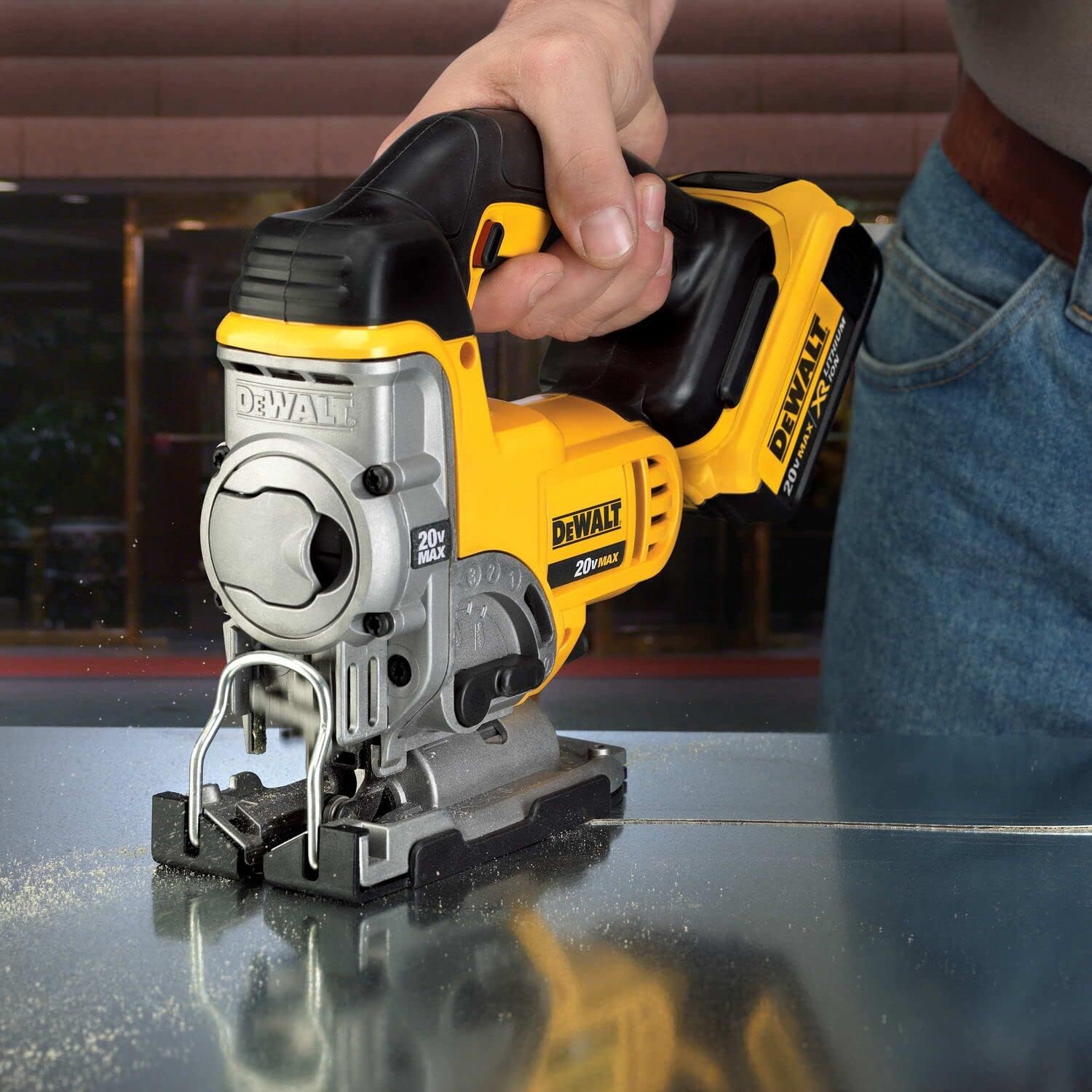 Scie sauteuse Dewalt 20 V Max - Outil uniquement