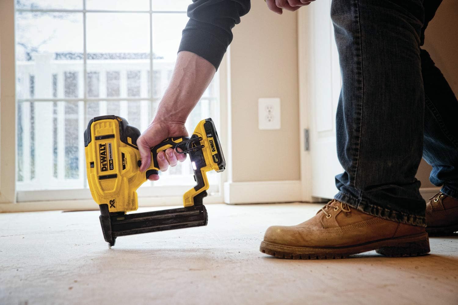 Dewalt 20V Max Agrafeuse à couronne étroite 18GA Outil