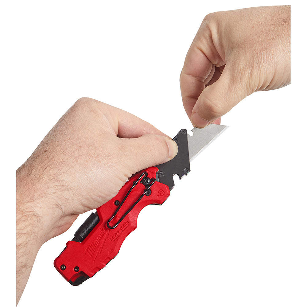 Couteau utilitaire pliant Fastback 6 en 1 de Milwaukee