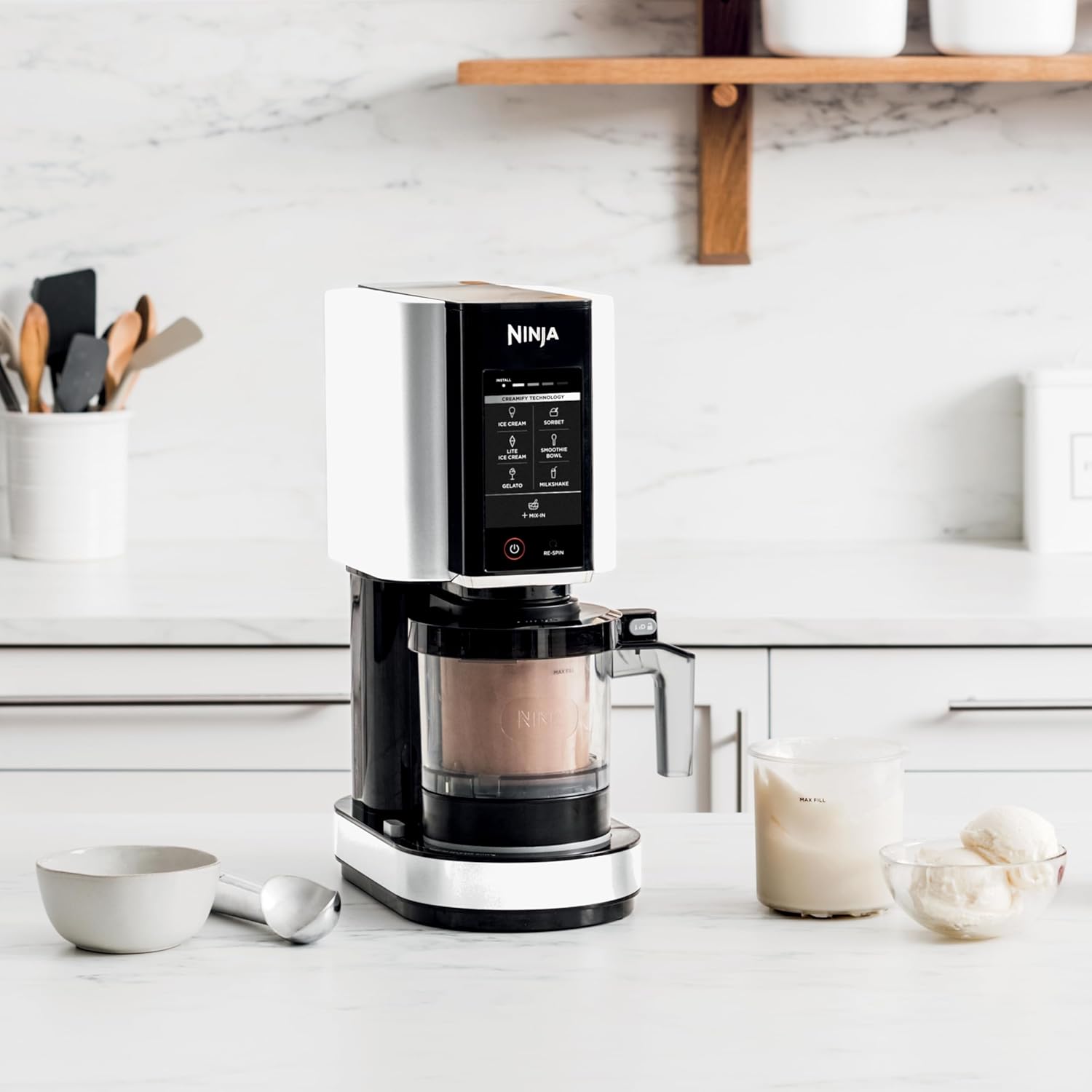 Ninja CREAMi NC301C Sorbetière 7 en 1 - Blanc