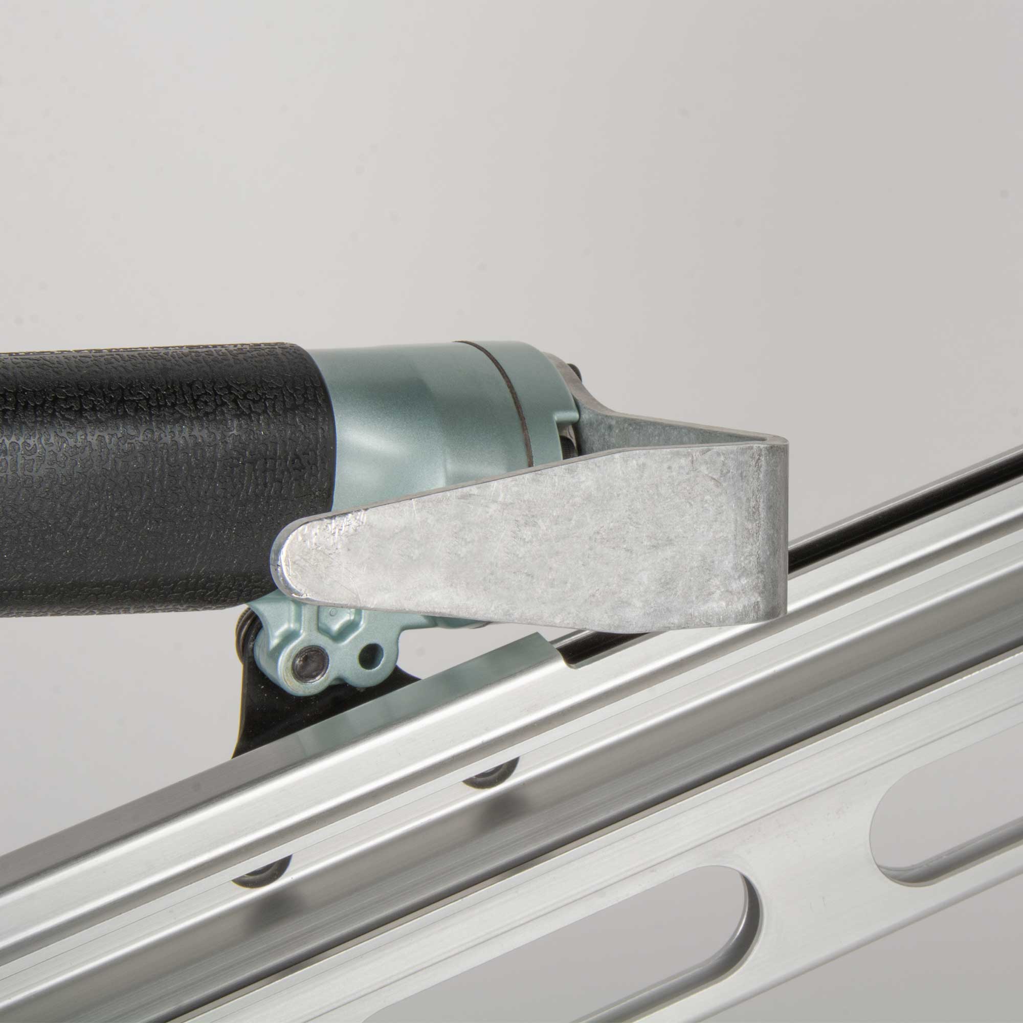 Metabo Cloueur pour charpente 2" à 3-1/4" HPT avec crochet pour chevrons