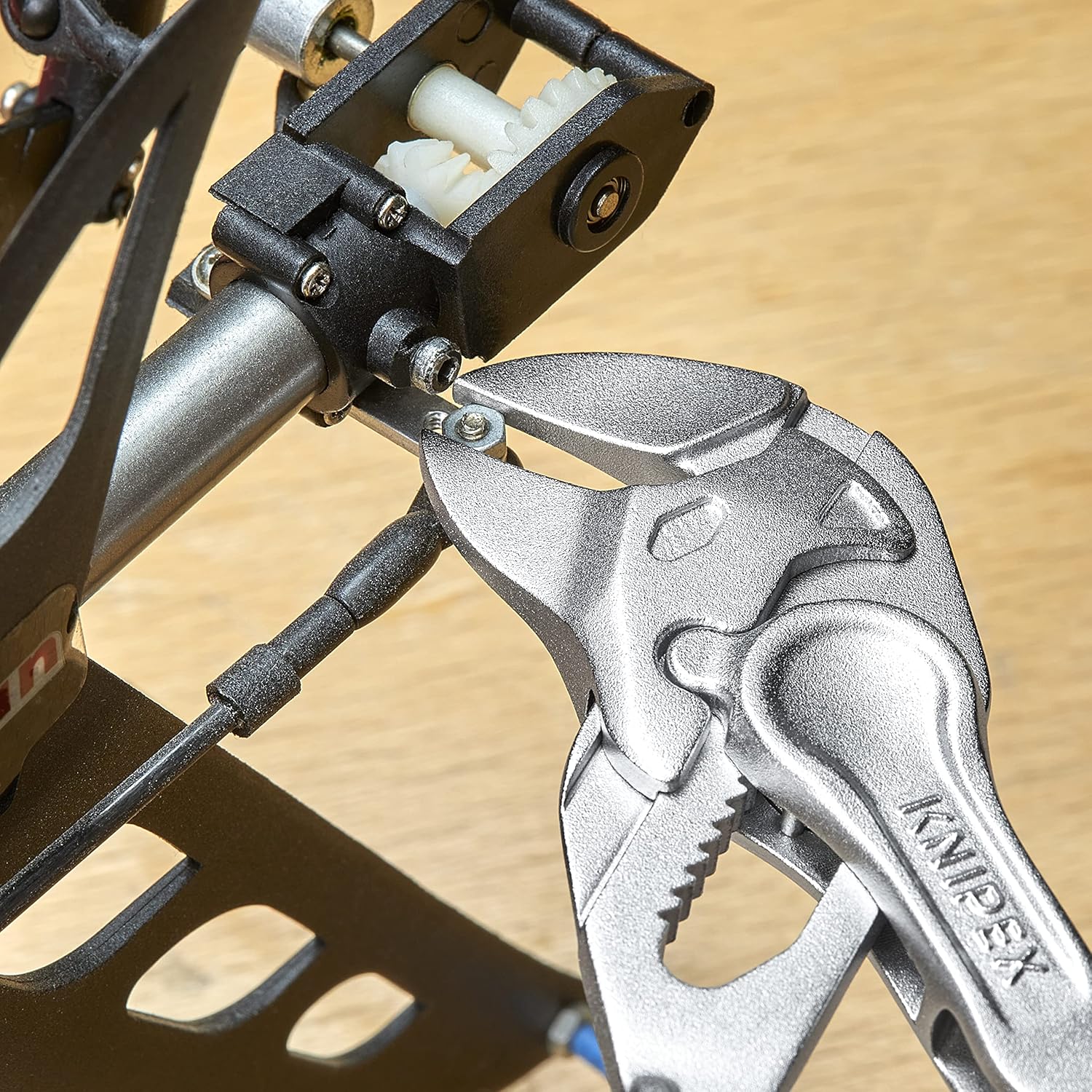 Clé à pince Knipex - XS