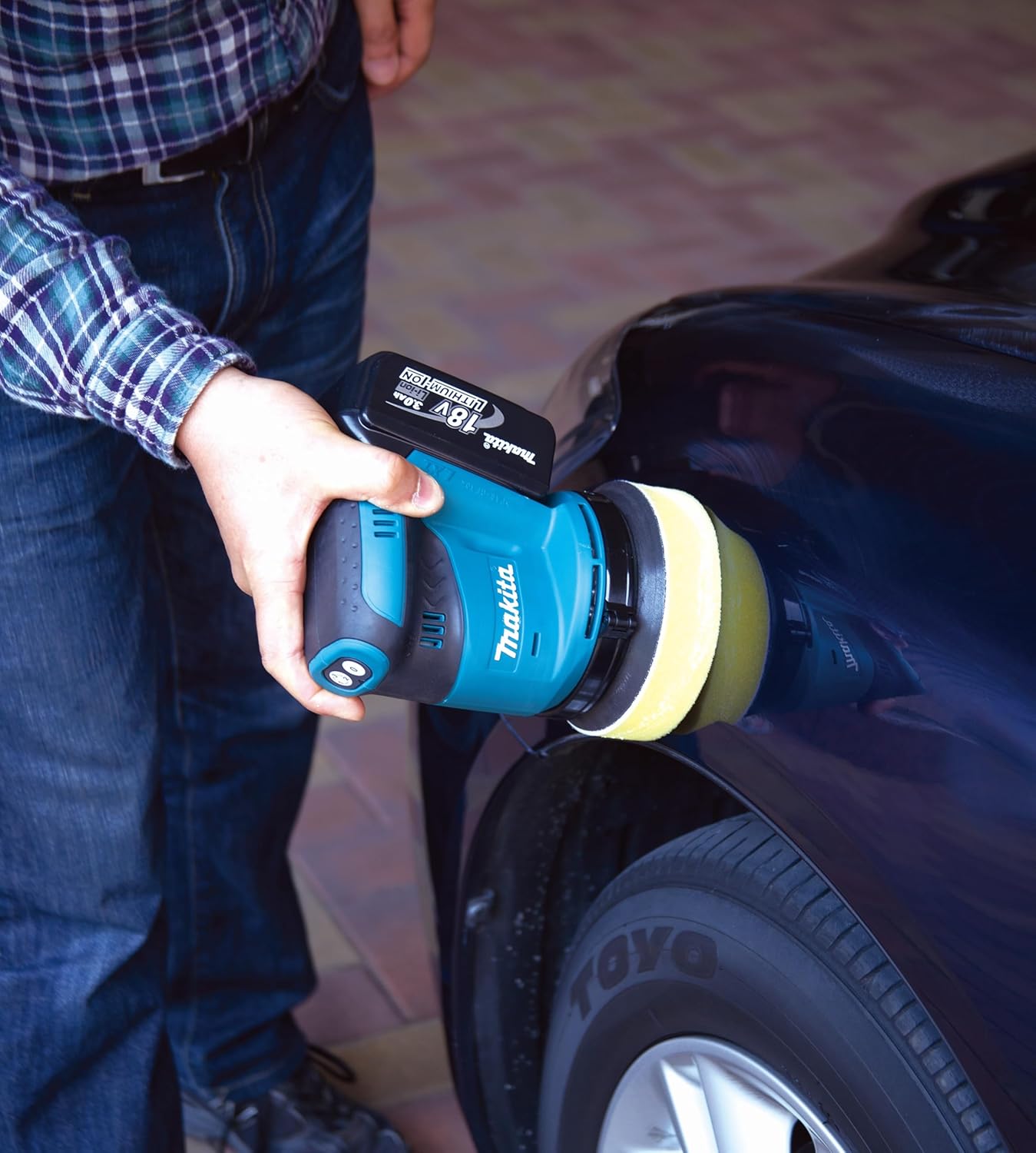 Makita Cordless 18V Li-Ion Sander - 125 mm