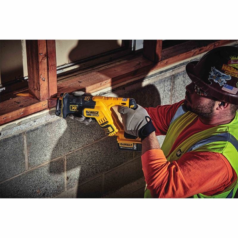 Scie à guichet compacte Dewalt 20V MAX XR