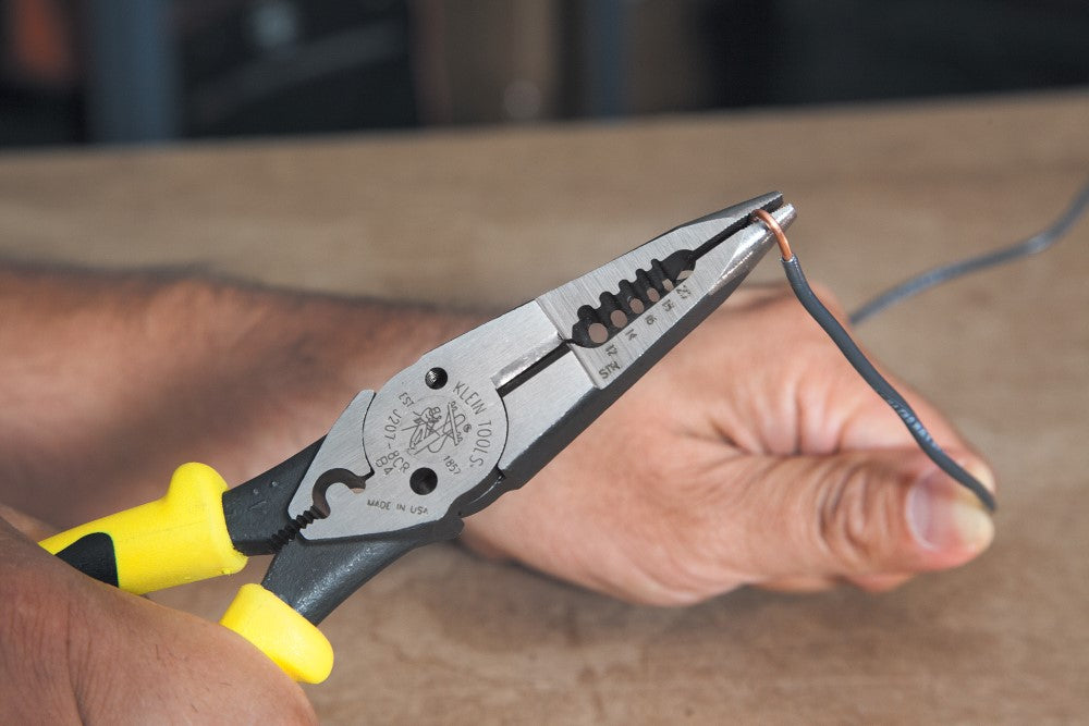 Pince tout usage avec pince à sertir Klein Tools - Jaune et noir