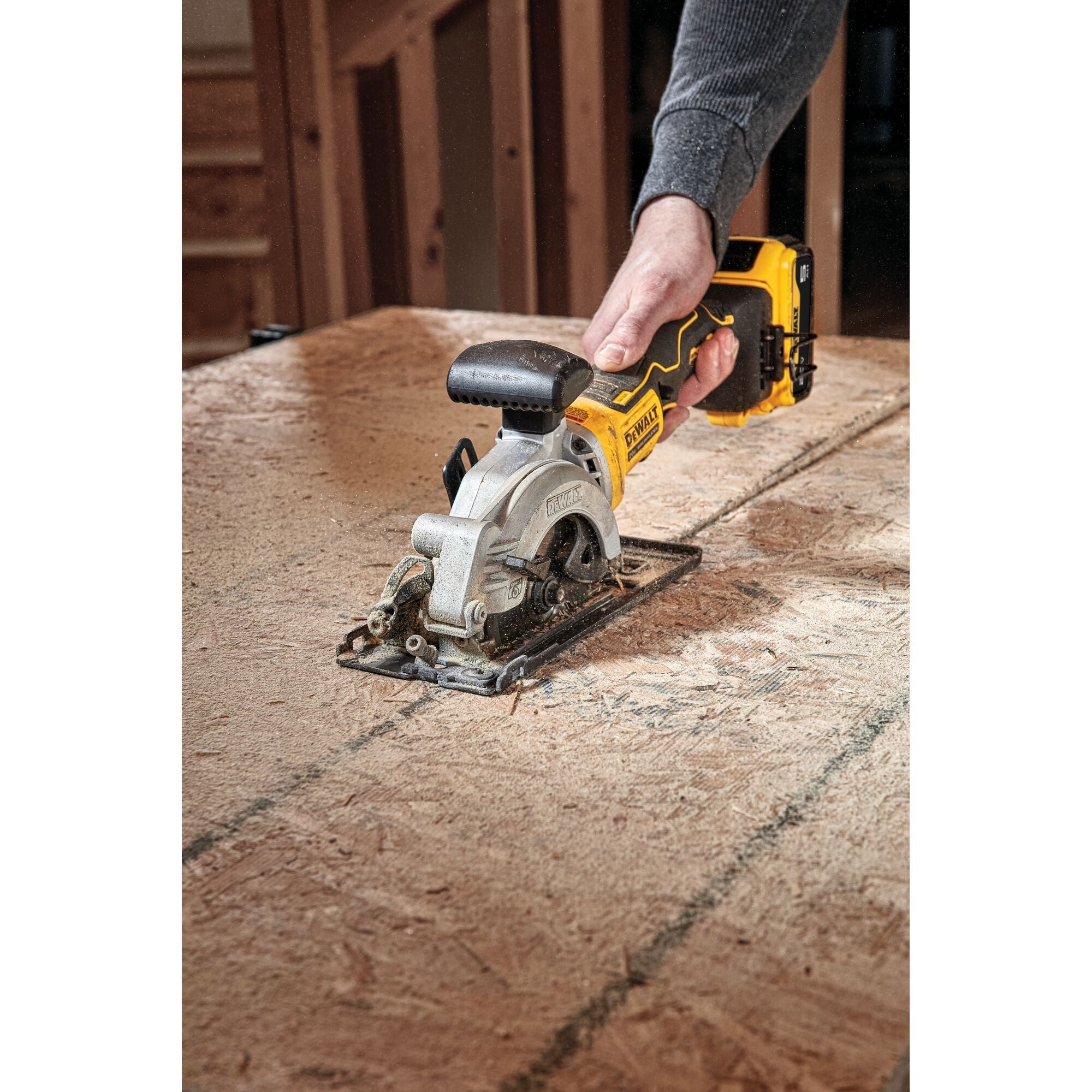Dewalt 20V Cordless Circular Saw with Brake Kit