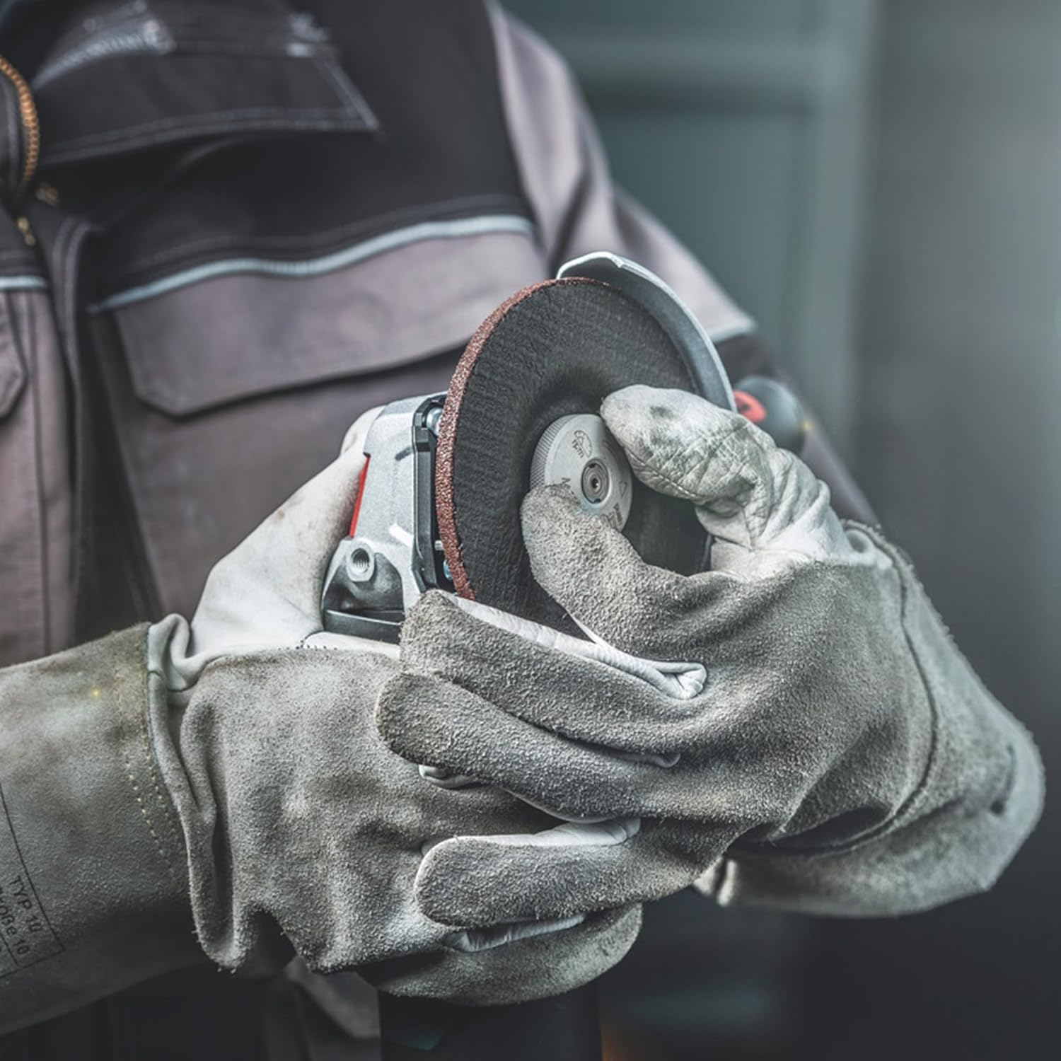 Metabo 4 1/2 - 5" Meuleuse d'angle 11 Amp 11,000 RPM avec interrupteur coulissant verrouillé