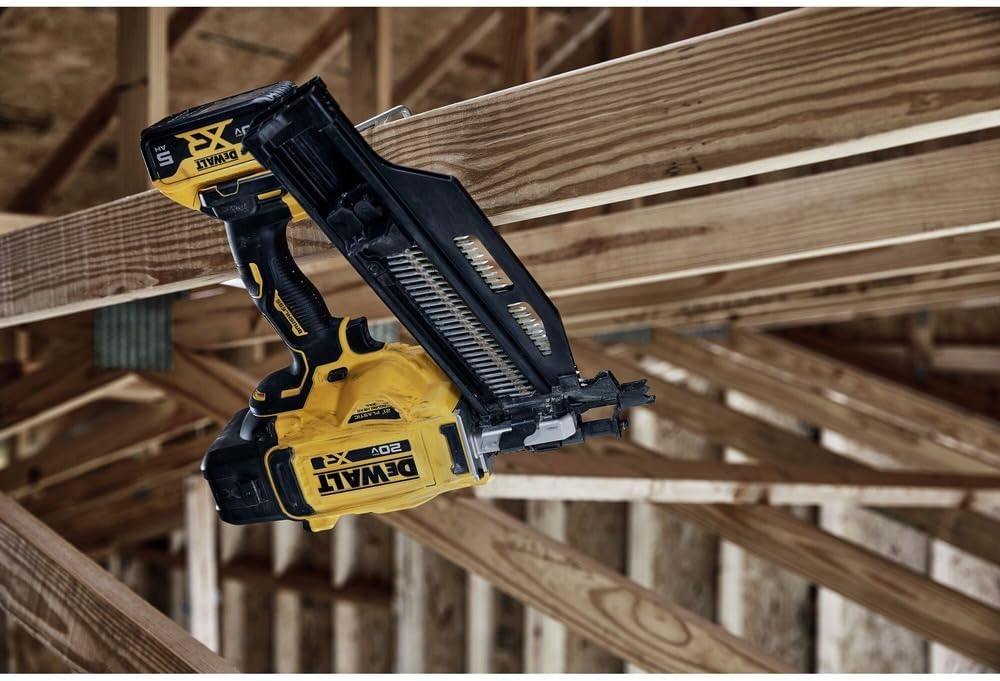 Dewalt 20V Max Brushless Cordless 30° Paper Collated Framing Nailer - Outil seul