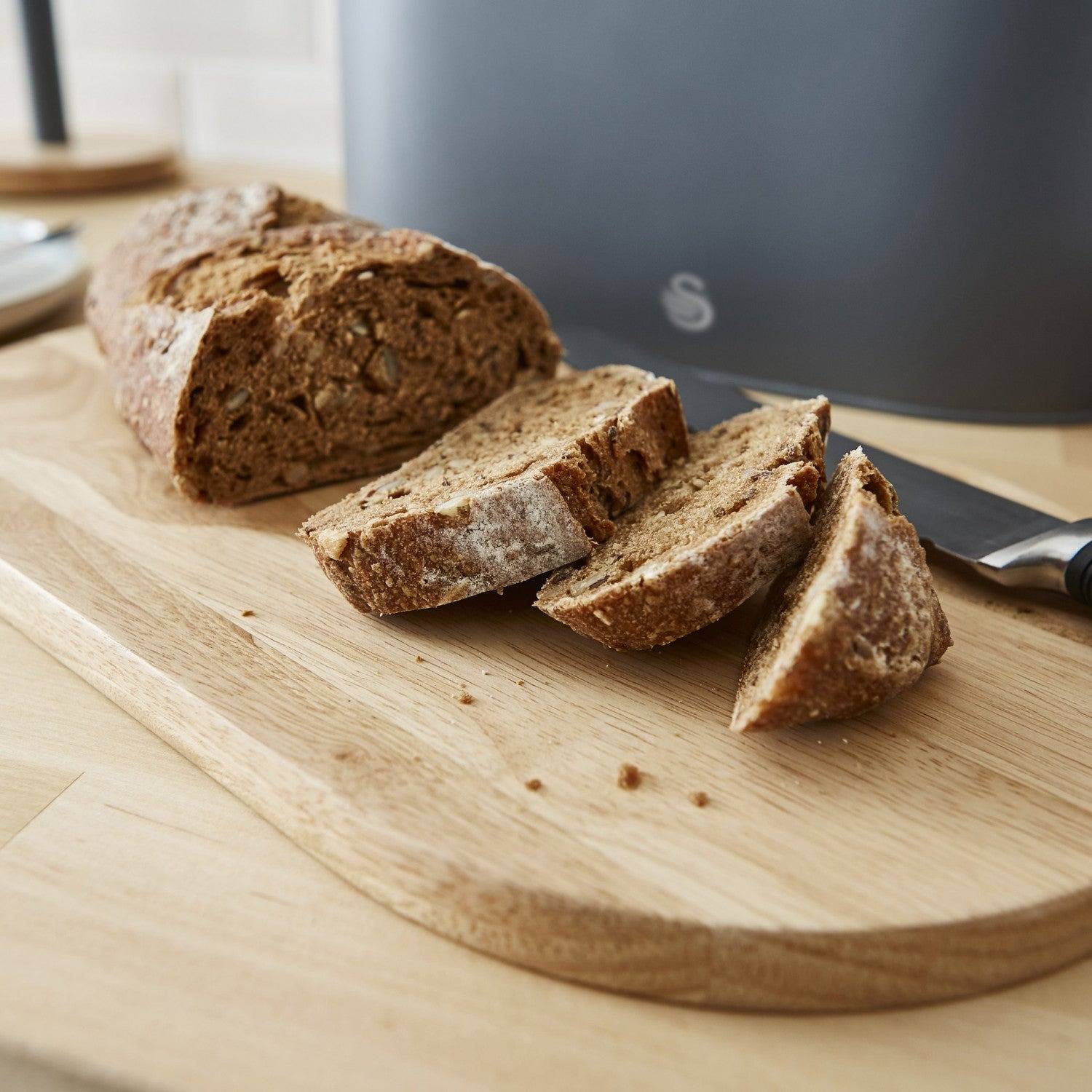 Swan Nordic Bread Bin with Cutting Board - Grey