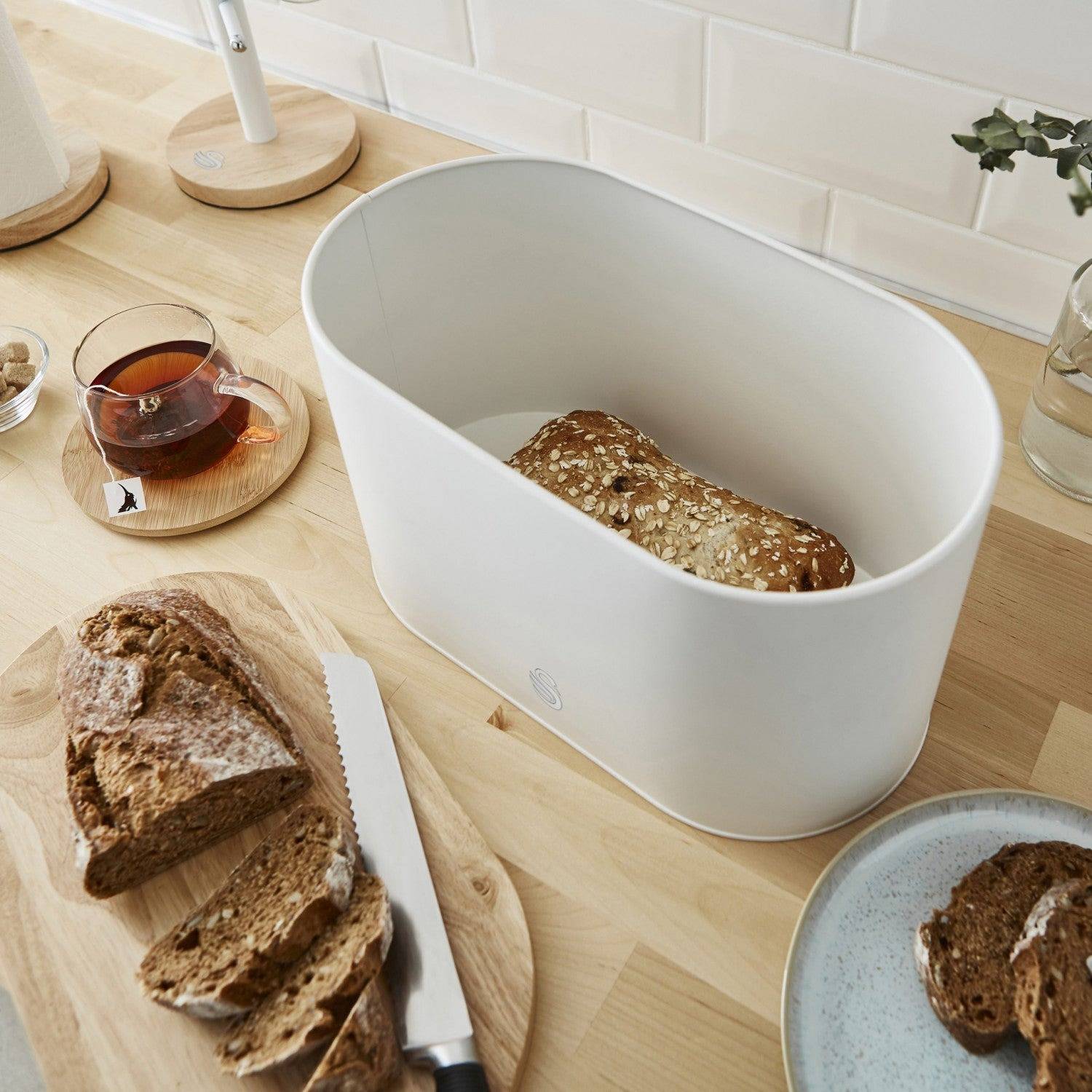 Swan Nordic Bread Bin with Cutting Board - White
