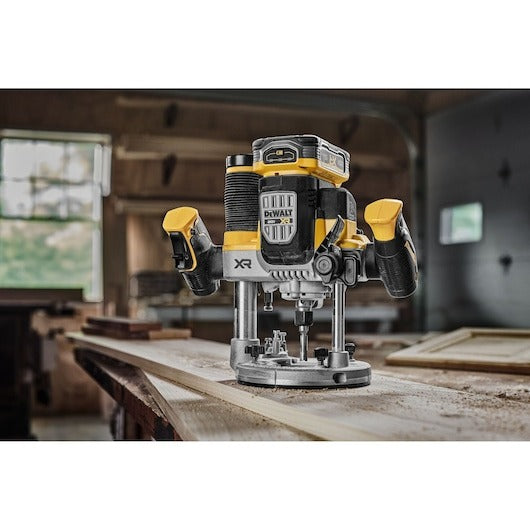 Dewalt 20V Max XR 2 1/4 Routeur plongeant