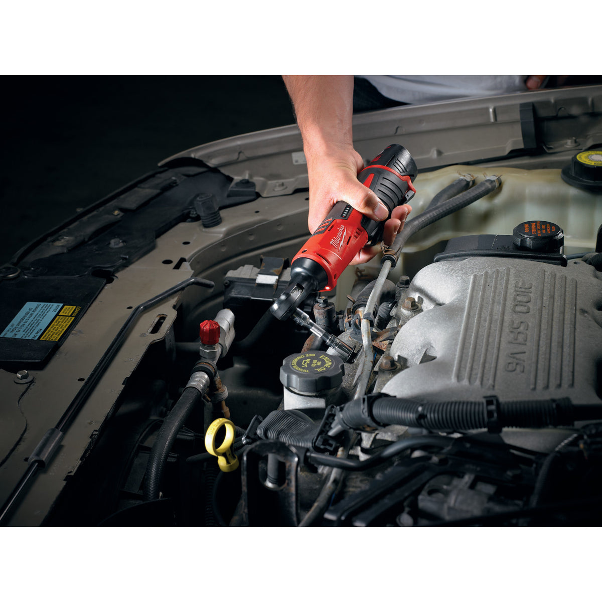 Milwaukee M12 3/8" Kit de clé à cliquet sans fil au lithium , avec sacoche à outils