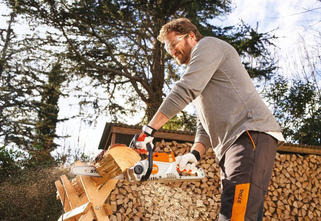 Stihl 12" Cordless Chainsaw Kit