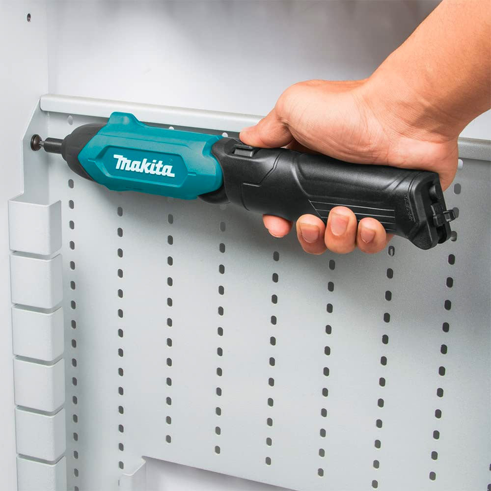 Makita 3.6V Lithium-Ion 1/4" Hex Screwdriver Kit