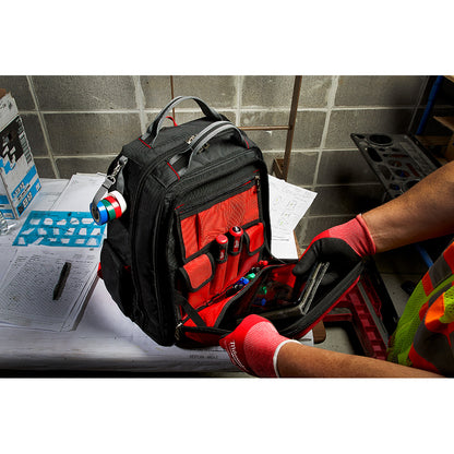 Sac à dos pour outils Milwaukee PACKOUT™ - Solution de rangement ultime pour chantier