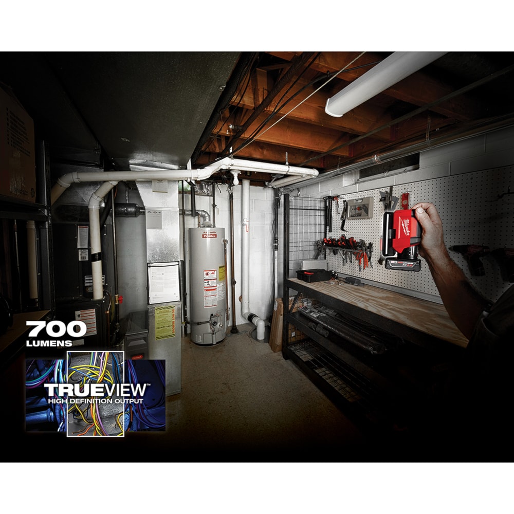 Milwaukee M12 Rover Service & Repair Flood Light with USB Charging