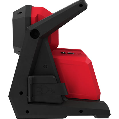 M18 ROVER Dual Power Flood Light