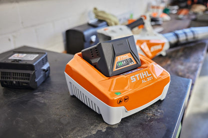 Stihl AL301 Battery Charger