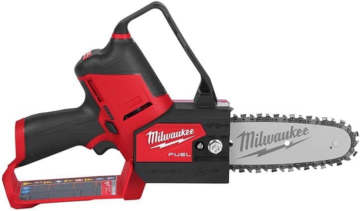 Milwaukee M12 6" Fuel Hatchet Brushless Lithium-Ion Cordless Pruning Saw - Tool Only (Scie d'élagage sans fil Milwaukee M12 6" Fuel Hatchet Brushless Lithium-Ion - Outil seulement)