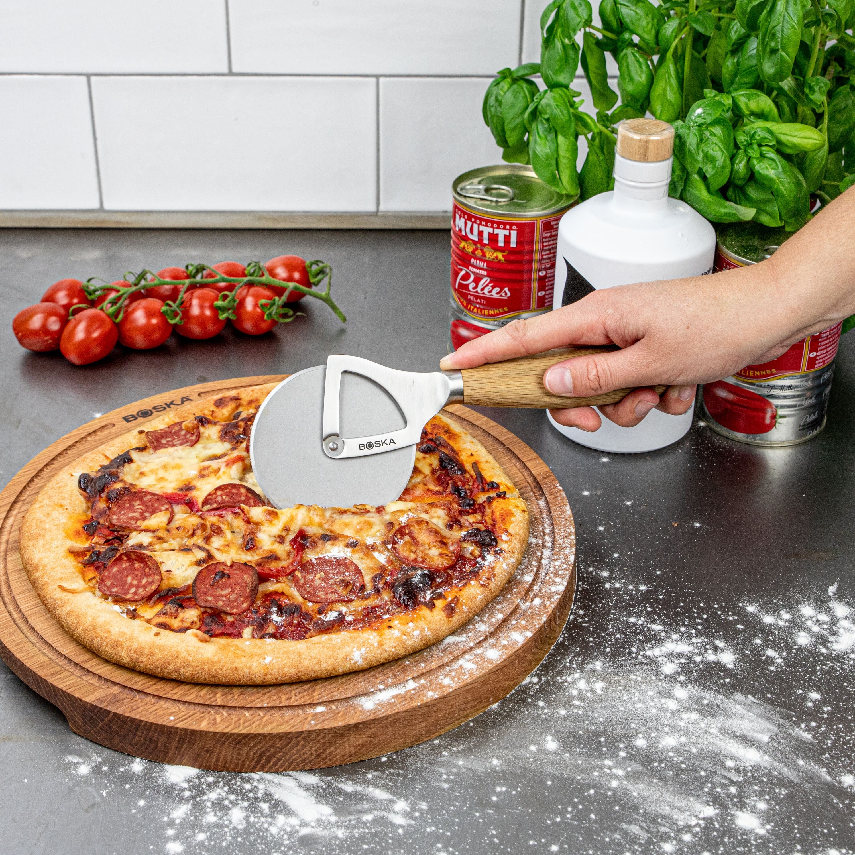 Boska Oslo + Pizza Wheel