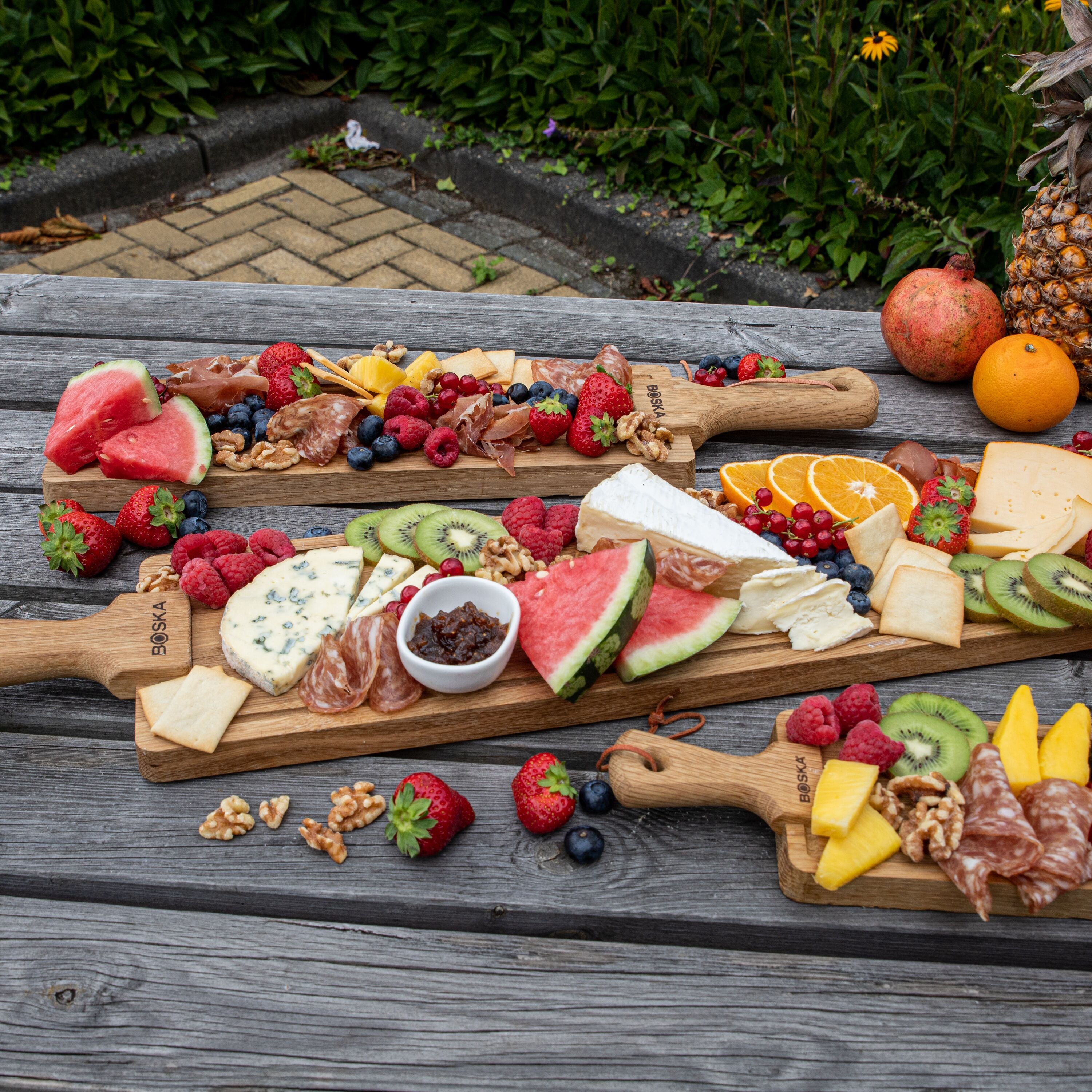 Boska Friends Serving Board - Medium