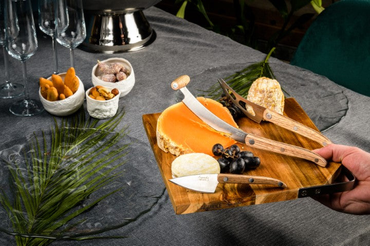 Laguiole Innovation Collection - Cheese Knives Set of 3 - Oak Wood