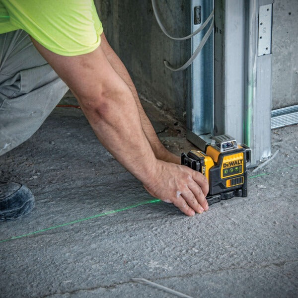 Dewalt 12V Max Line Laser 3 X 360 - Green
